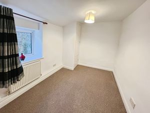 Bedroom- click for photo gallery